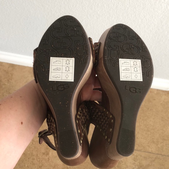 Ugg Assia Wedge - Picture 6 of 8